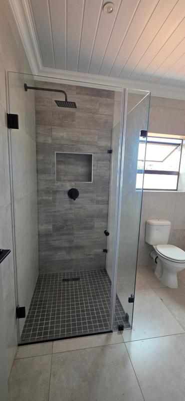 3 Bedroom Property for Sale in Outeniquasbosch Western Cape